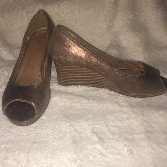 Fossil brushed gold leather platform peep toe - Picture 2 of 4